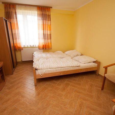 Dom Wczasowy Alka Dziwnów Buitenkant foto