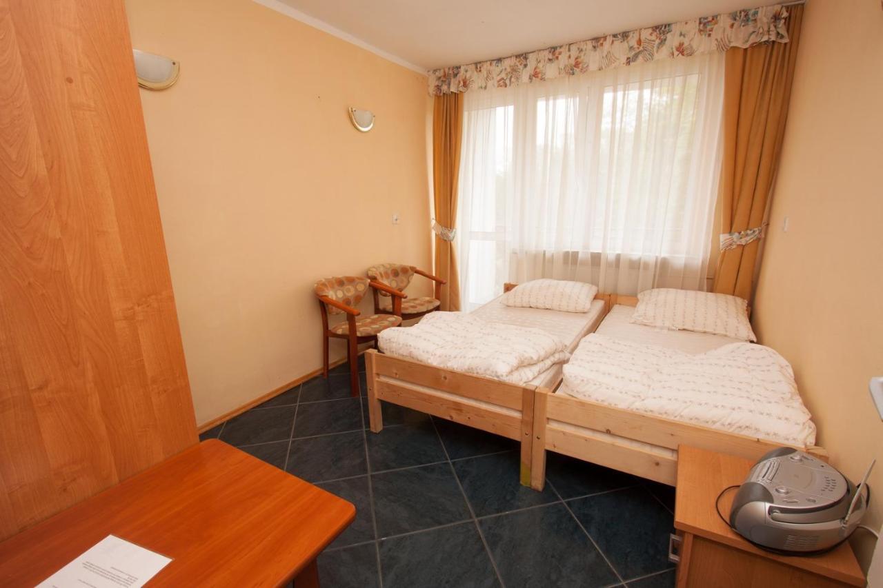 Dom Wczasowy Alka Dziwnów Buitenkant foto